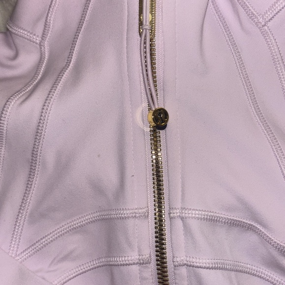 Lululemon - Picture 2 of 6